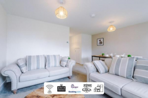 Prime Location 3 storey By Harperletting Short Lets & Serviced Accommodation Chester With driveway Long or Short stays